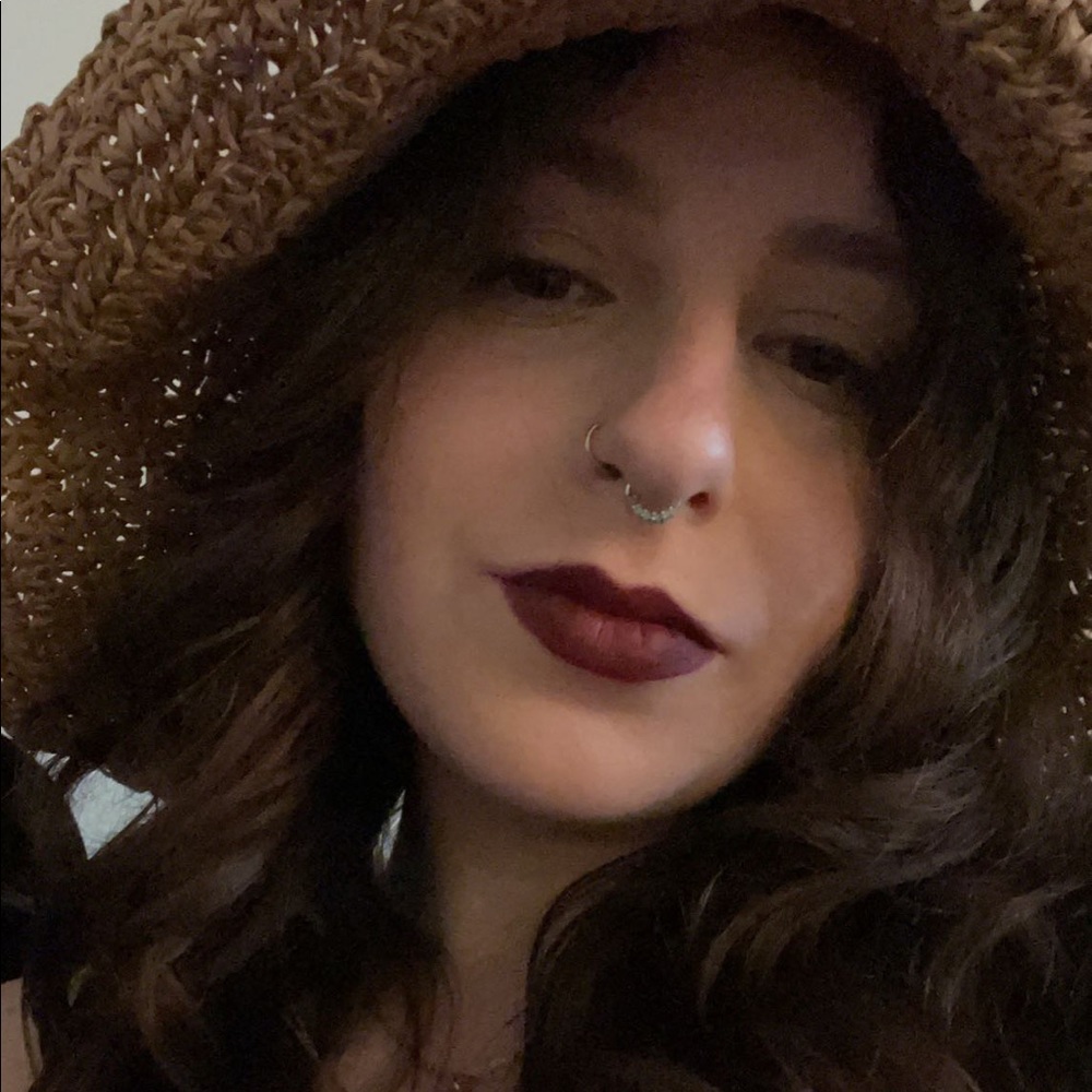 Meet your Posher, Kara